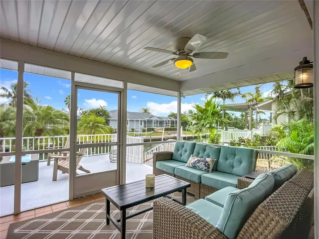$2,485,000 | 620 North Point Drive, Holmes Beach, FL 34217