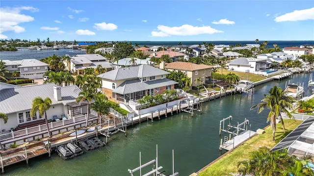 $2,485,000 | 620 North Point Drive, Holmes Beach, FL 34217