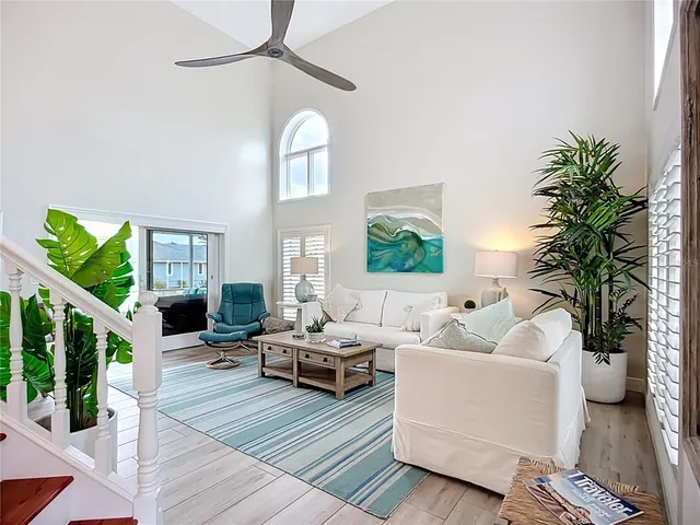 $2,485,000 | 620 North Point Drive, Holmes Beach, FL 34217