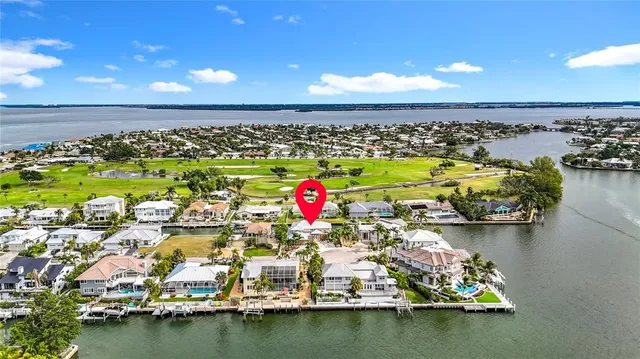 $2,485,000 | 620 North Point Drive, Holmes Beach, FL 34217