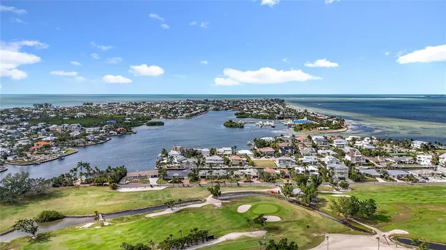 $2,485,000 | 620 North Point Drive, Holmes Beach, FL 34217