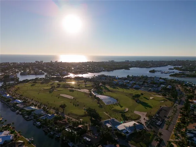 $2,485,000 | 620 North Point Drive, Holmes Beach, FL 34217