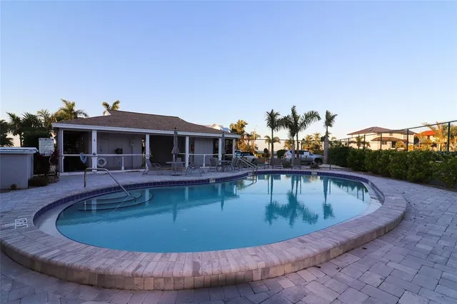 $2,485,000 | 620 North Point Drive, Holmes Beach, FL 34217