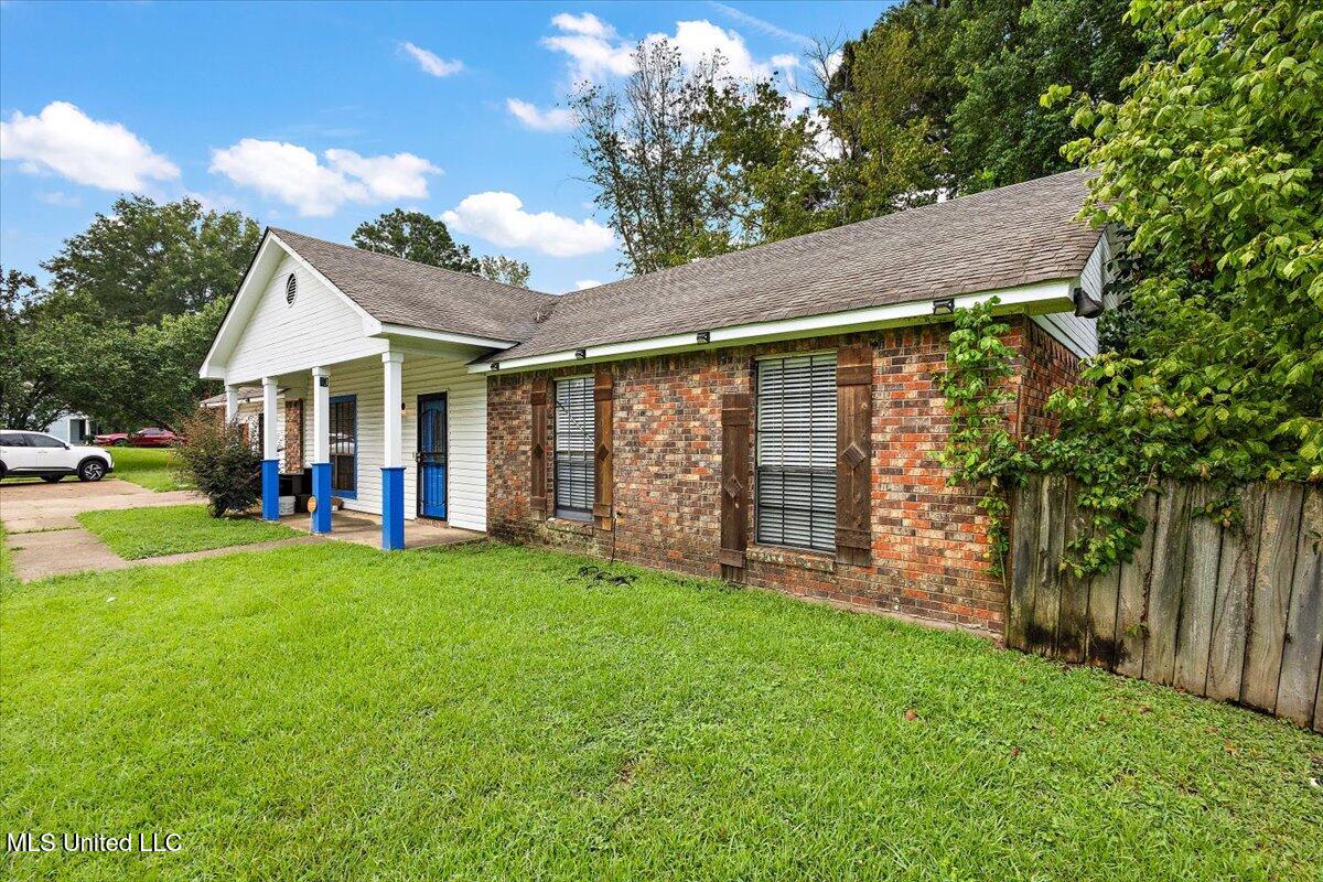 5001 Raintree Drive Byram, MS 39272 - Photo 2 of 23 02-3HTP2808