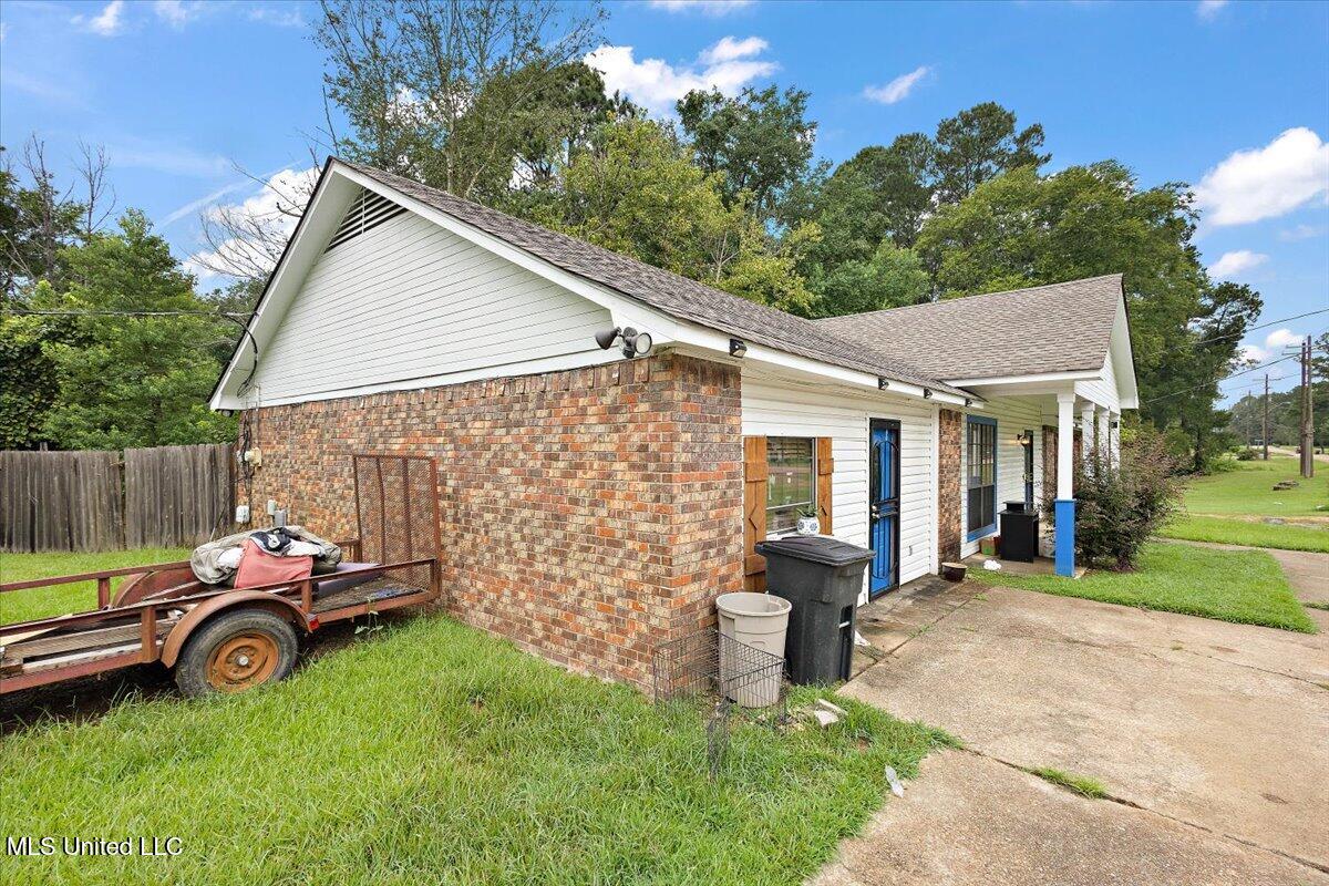 5001 Raintree Drive Byram, MS 39272 - Photo 3 of 23 03-3HTP2811