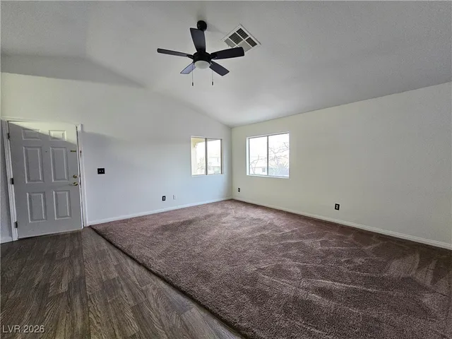 $1,250 | 758 Anne Lane, Henderson, NV 89015