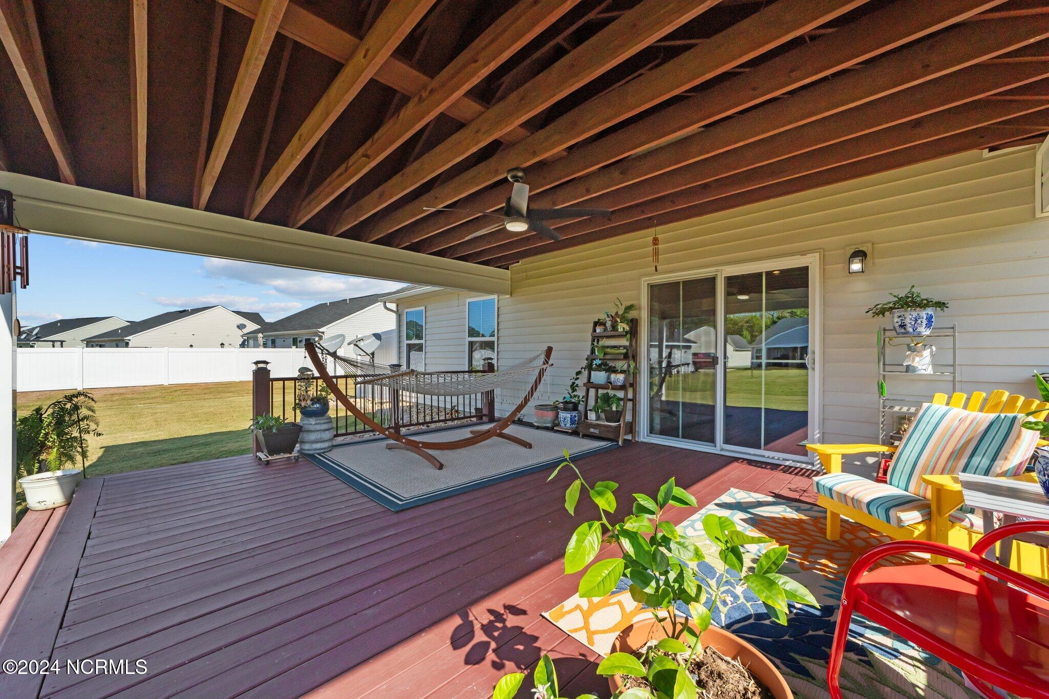 123 Hidden View Loop Moyock, NC 27958 - Photo 25 of 36 Covered Back Deck
