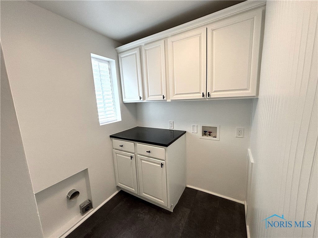 3427 Goddard Road Toledo, OH 43606 - Photo 28 of 37 Laundry Room