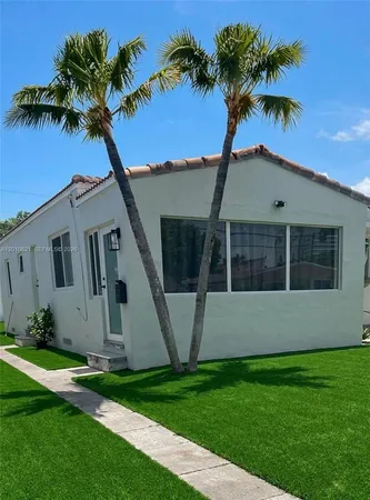 $2,500 | 2412 Southwest 11th Street, Unit 1, Miami, FL 33135