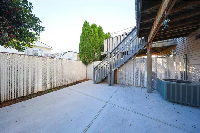 $699,900 | 22 Francine Lane | South New York