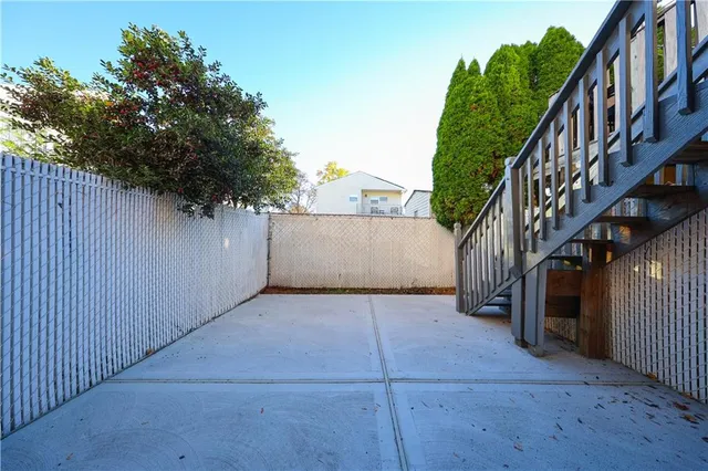 $699,900 | 22 Francine Lane | South New York