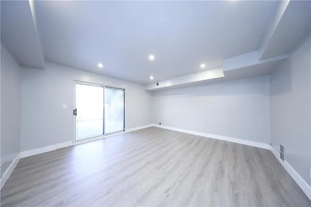 $699,900 | 22 Francine Lane | South New York