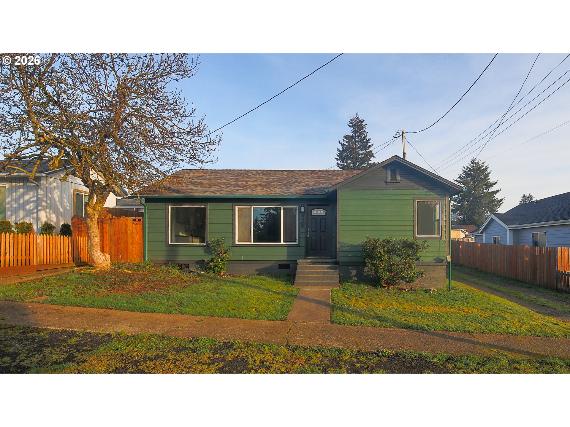 436 East 7th Street Coquille, OR 97423 - Photo 4 of 37