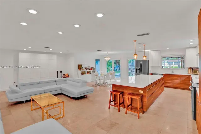 $12,000 | 1850 Northeast 118th Road, North Miami, FL 33181