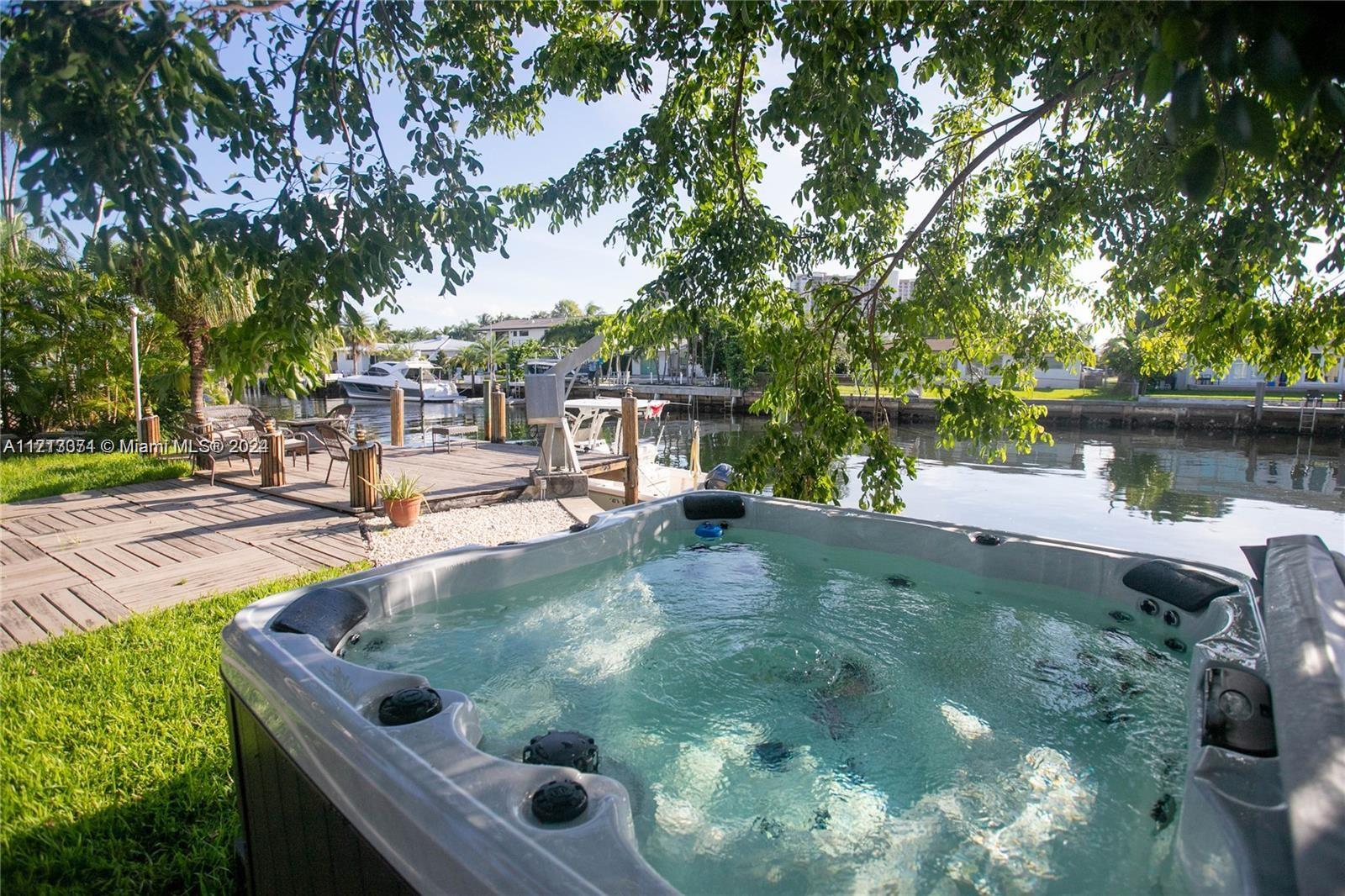 1850 Northeast 118th Road North Miami, FL 33181 - Photo 8 of 22