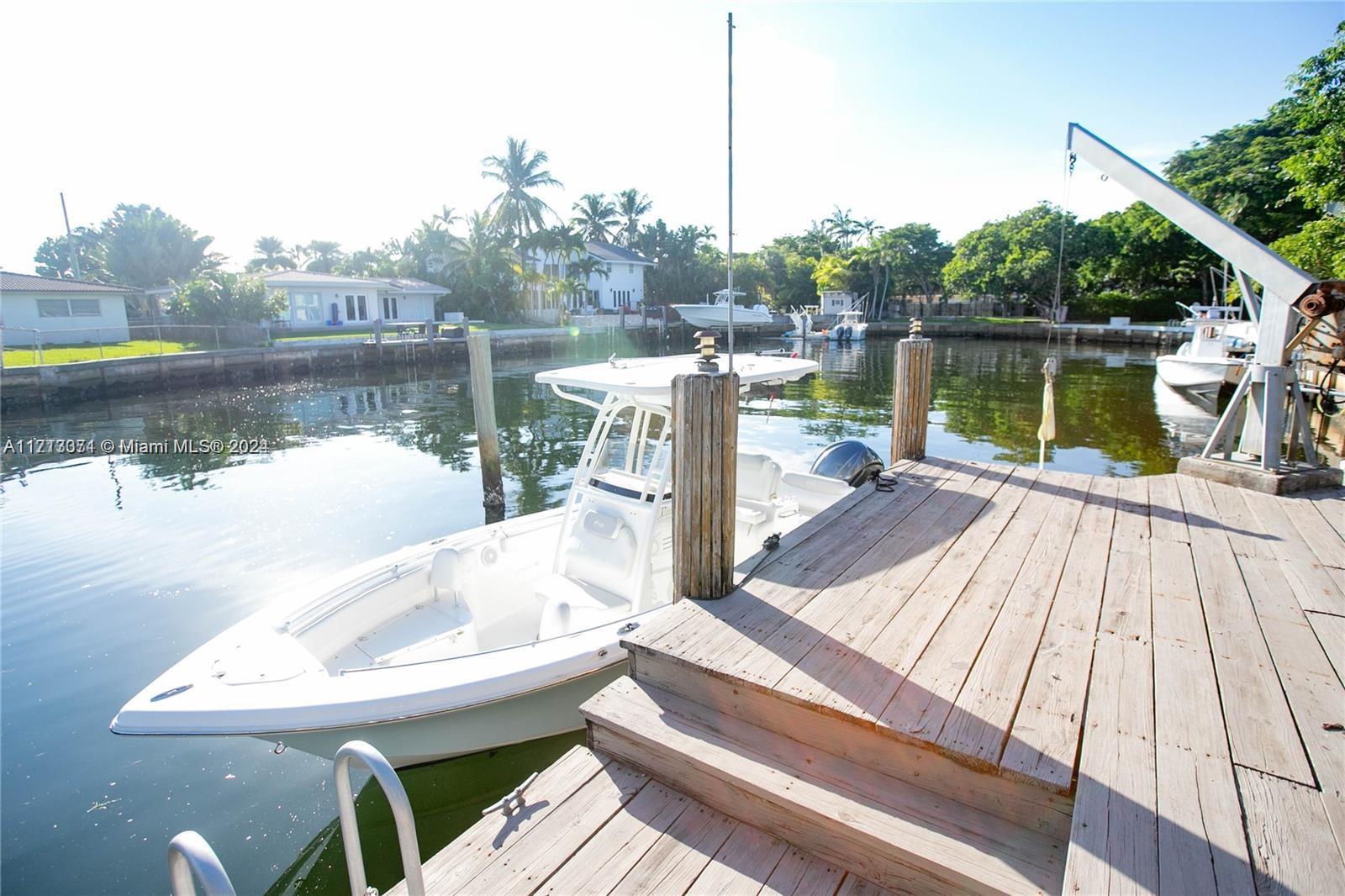 1850 Northeast 118th Road North Miami, FL 33181 - Photo 10 of 22