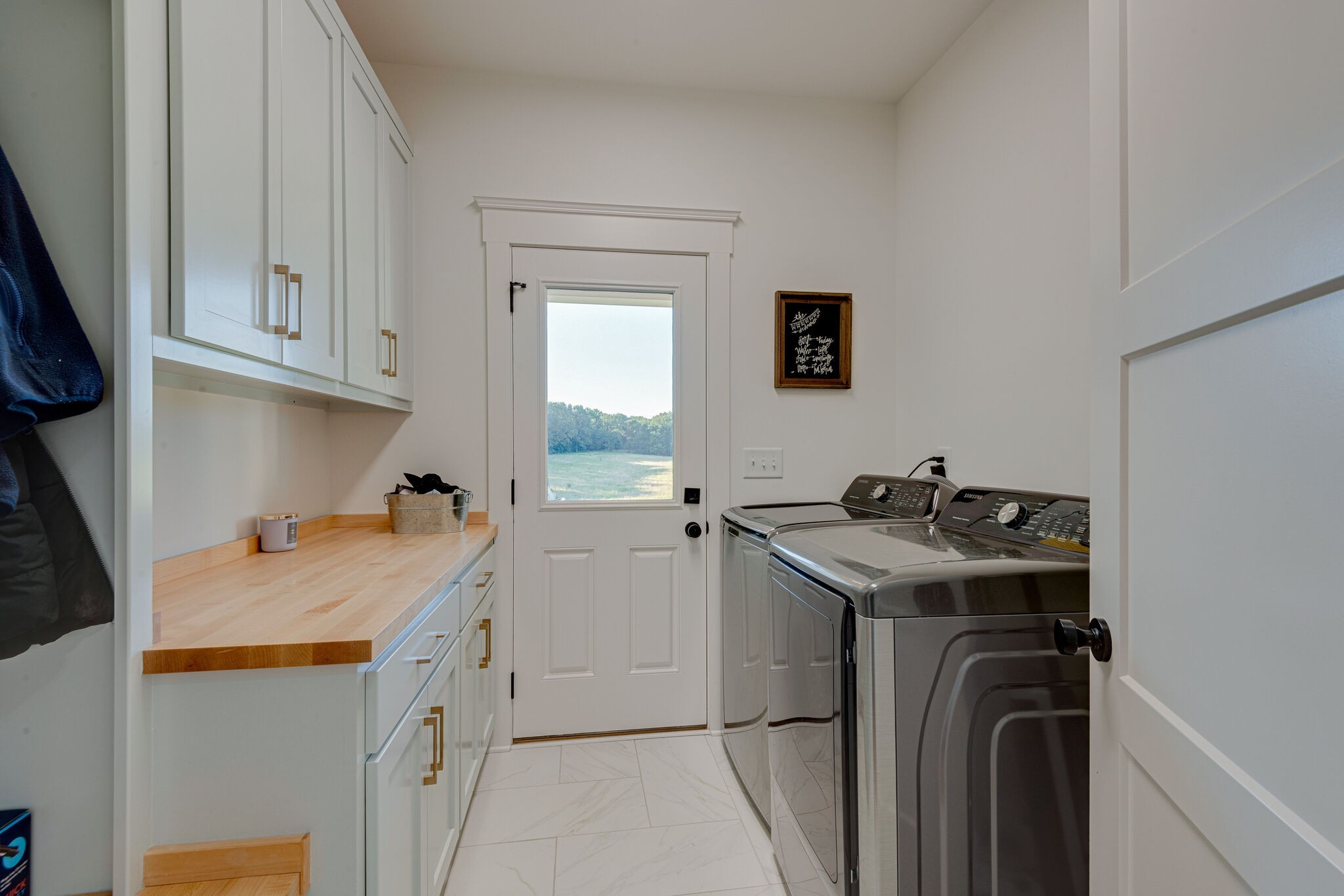 1386 Eno Road Dickson, TN 37055 - Photo 37 of 59 a utility room with sink washer and dryer