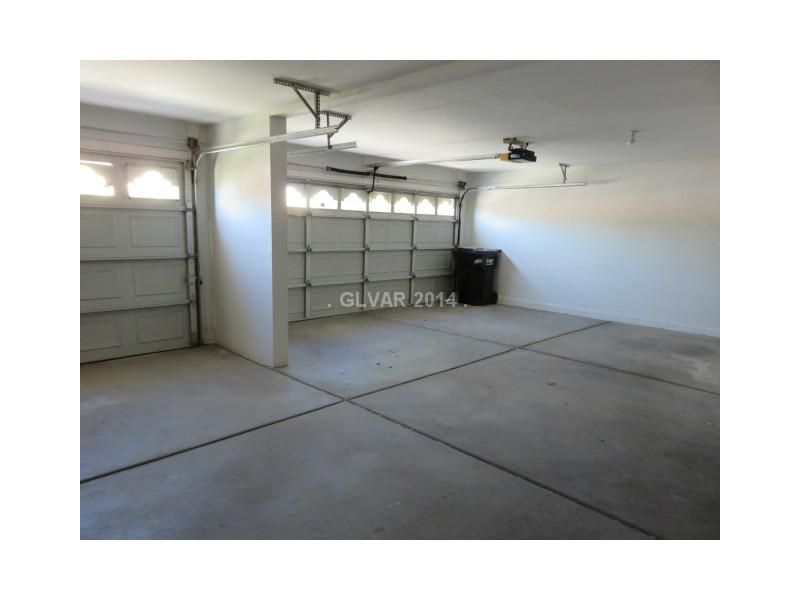 405 Donner Pass Drive Henderson, NV 89014 - Photo 14 of 19 Property Photo. GARAGE