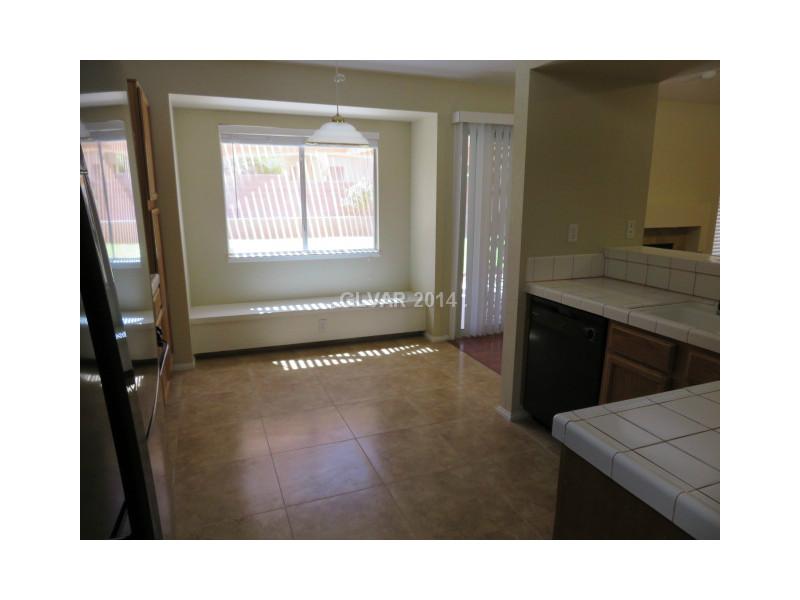 405 Donner Pass Drive Henderson, NV 89014 - Photo 9 of 19 Property Photo. KITCHEN/BREAKFAST NOOK