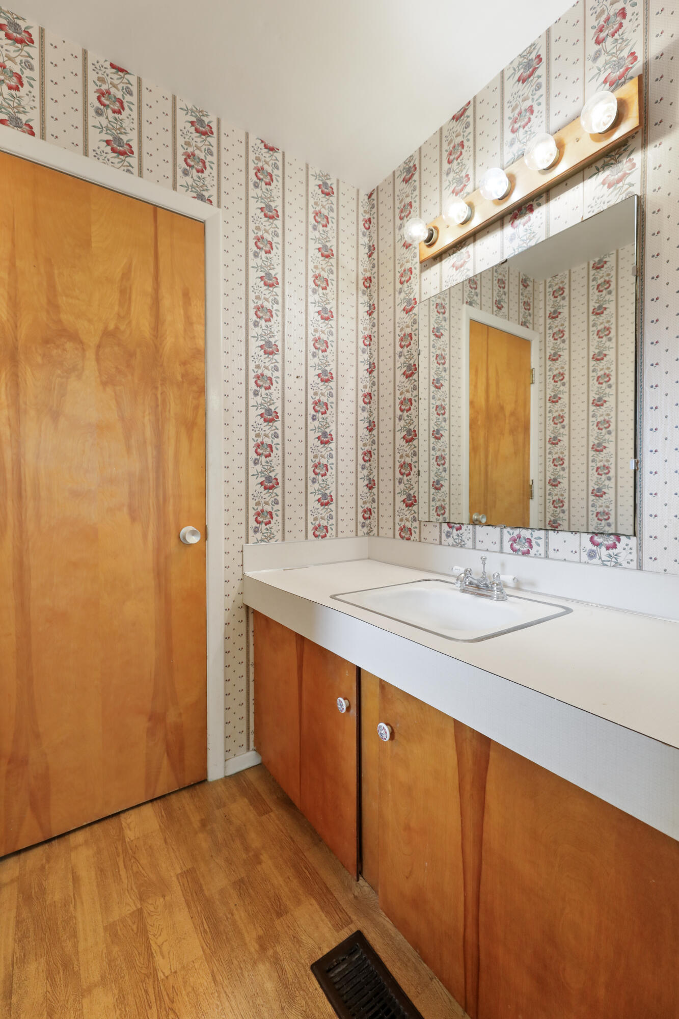 1636 Pinopolis Road Moncks Corner, SC 29461 - Photo 15 of 34 17