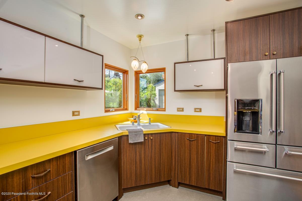 1251 Meadowbrook Road Altadena, CA 91001 - Photo 9 of 29 MLS0008