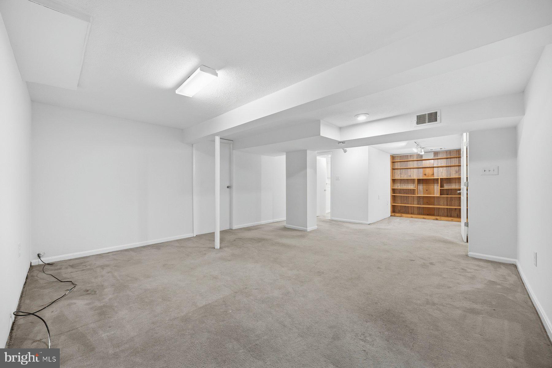 341 Dameron Street South Laurel, MD 20724 - Photo 23 of 32 a view of an empty room with closet and a window