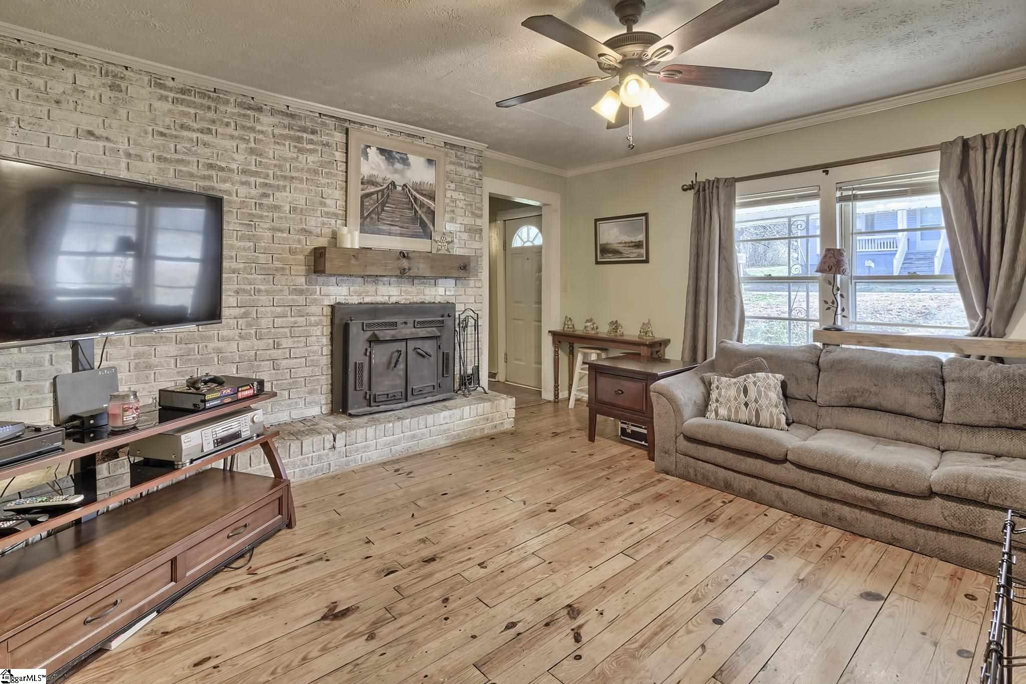 3 Spring Street Piedmont, SC 29673 - Photo 6 of 28 Gallery Image 6