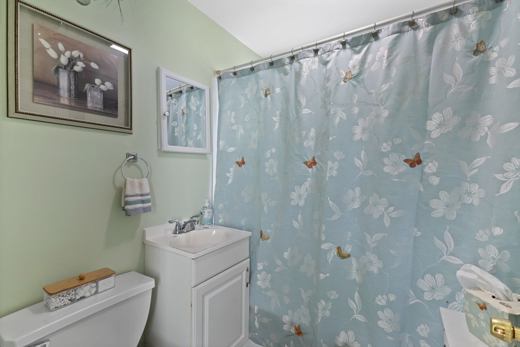 28 Spring Street Webster, MA 01570 - Photo 16 of 39 Gallery Image 16