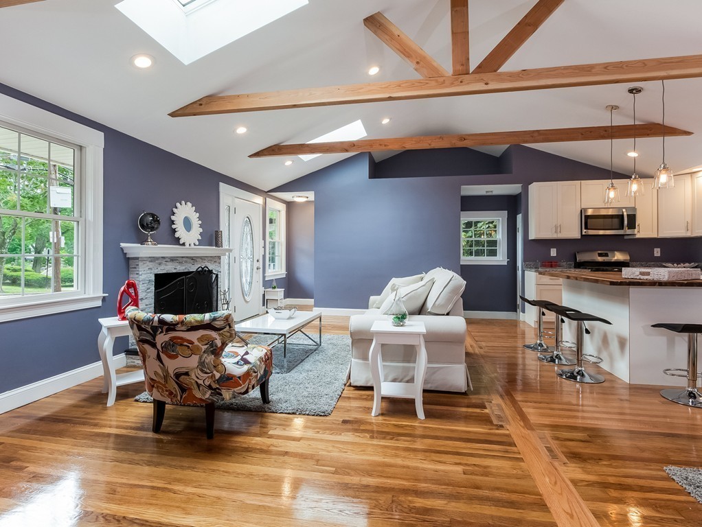 9 Hagar Road Newton, MA 02462 - Photo 4 of 22