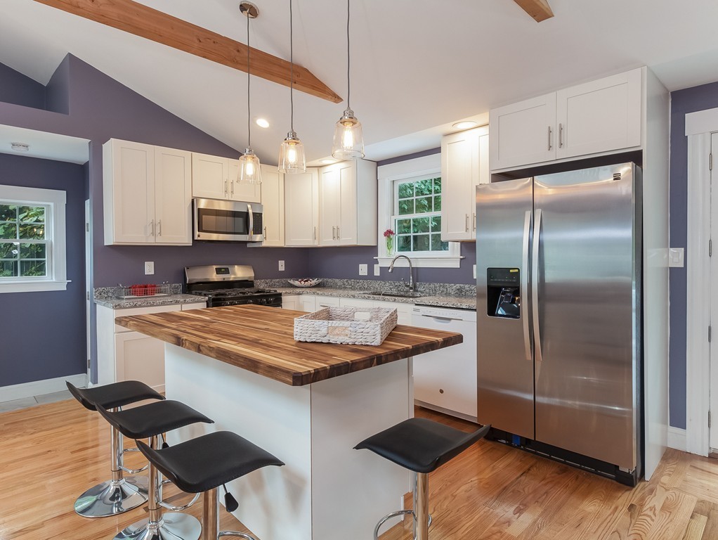 9 Hagar Road Newton, MA 02462 - Photo 6 of 22