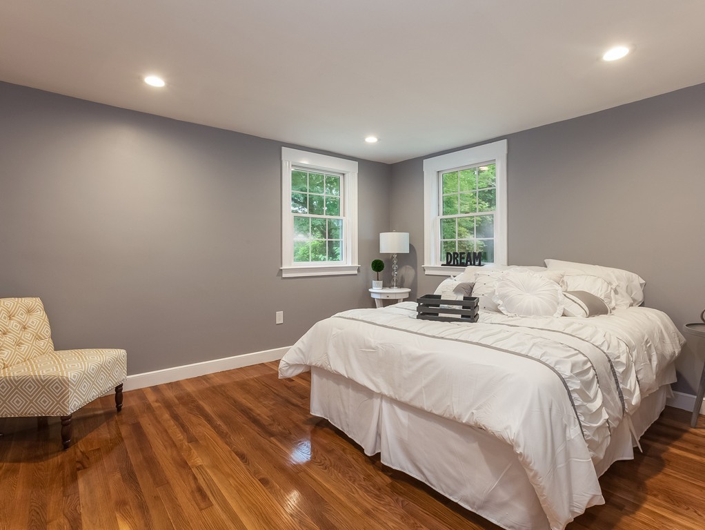 9 Hagar Road Newton, MA 02462 - Photo 8 of 22