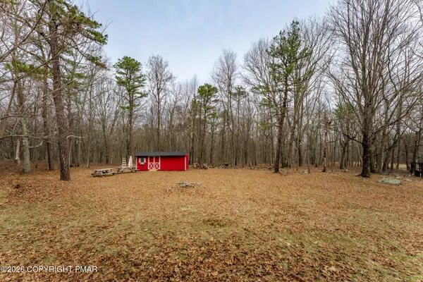 $275,000 | 484 Mallard Lane, Bushkill, PA 18324