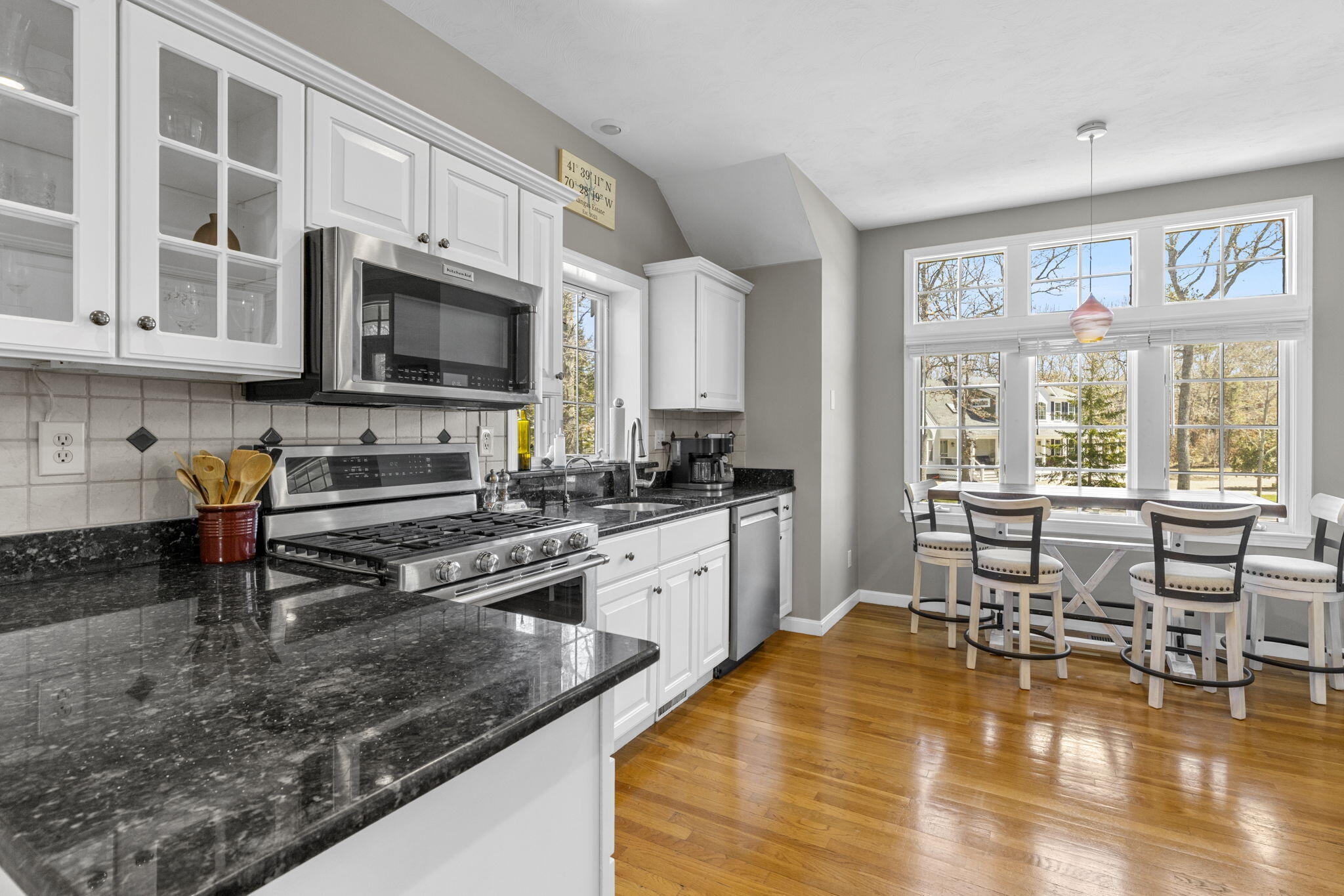 14 Sheffield Place Mashpee, MA 02649 - Photo 7 of 30 17-web-or-mls-14-sheffield-pl
