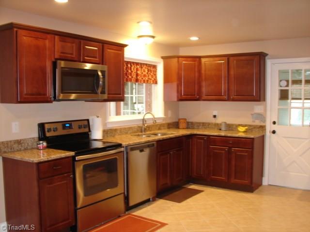 2988 Hall Road Franklinville, NC 27248 - Photo 2 of 28 Gallery Image 2