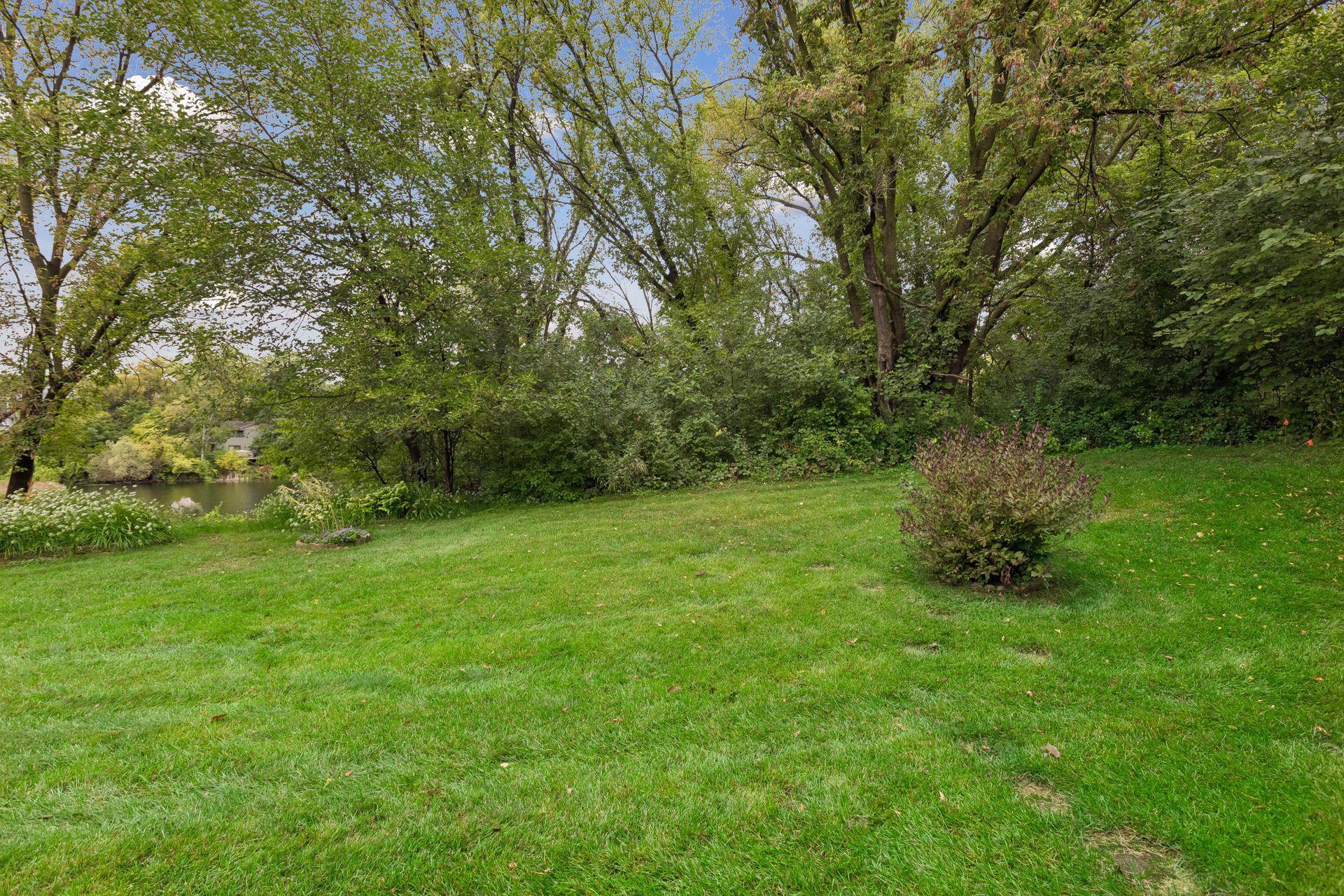 695 Emerald Ridge Roseville, MN 55113 - Photo 43 of 44 Gallery Image 43
