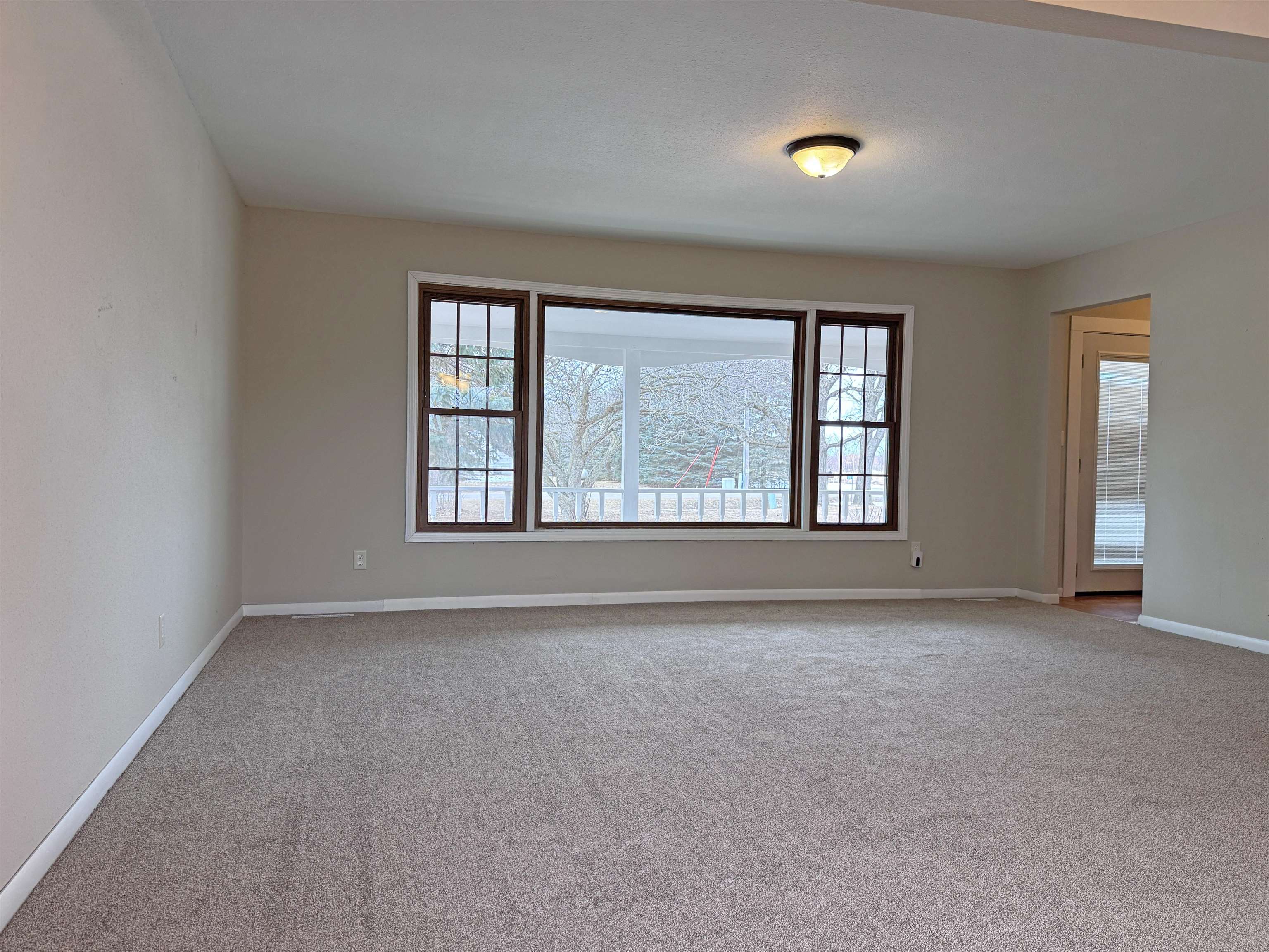 3098 Heise Road Omro, WI 54963 - Photo 3 of 30