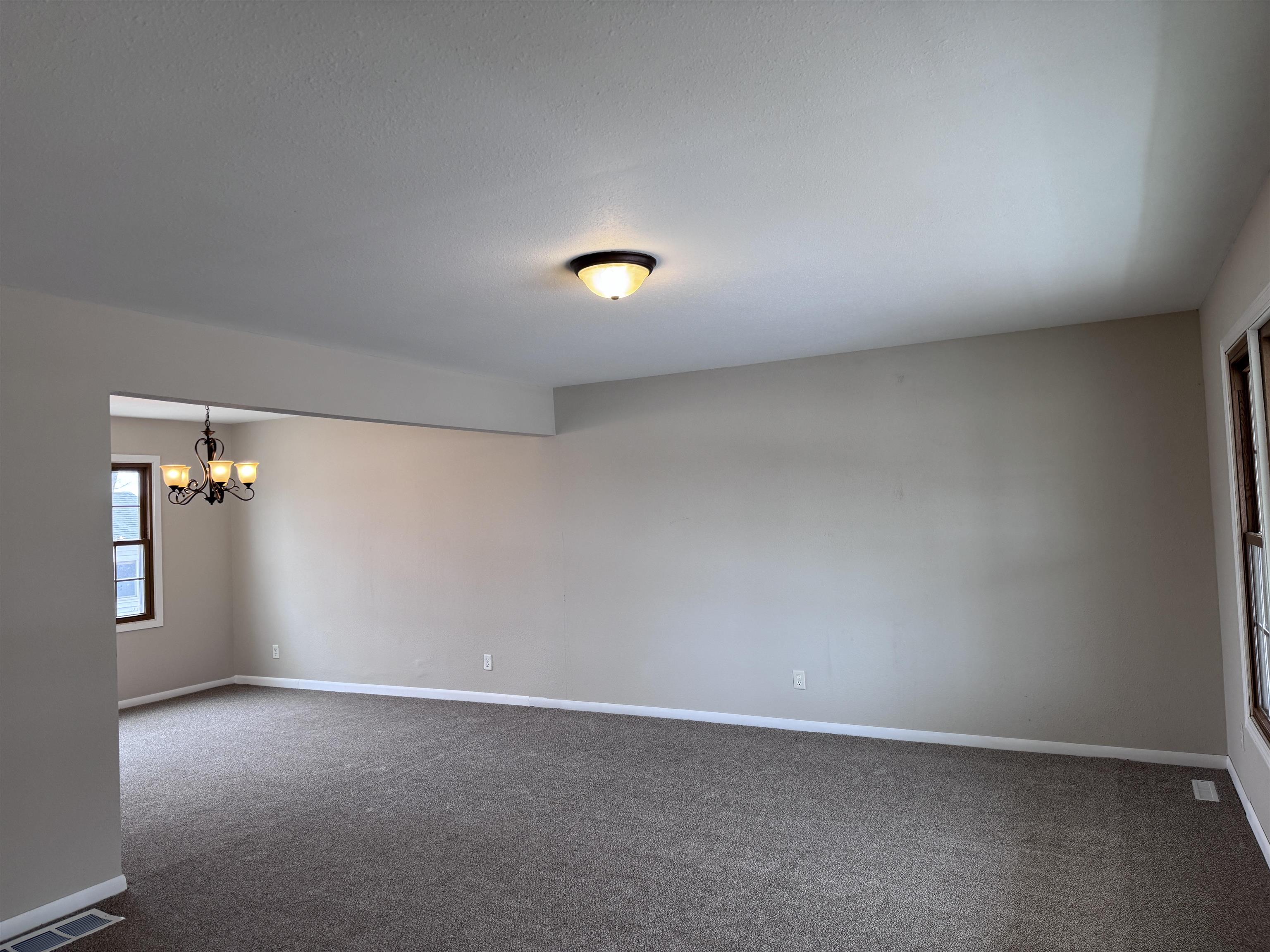 3098 Heise Road Omro, WI 54963 - Photo 4 of 30