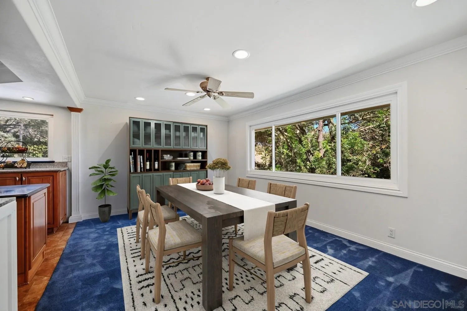 4488 La Canada Road Fallbrook, CA 92028 - Photo 11 of 63 Digitally Altered. Original Image (https://zimg.paragon.ice.com/ParagonImages/Property/PA/SDMLS/-535626/11/533/400/21ca6c673bb989c99ded566f0057857c/3/3deea556549460cef80bdcce6c2f52f5/-535626-f5fa7bce-43ca-4090-972b-f134b19c994e.JPG)