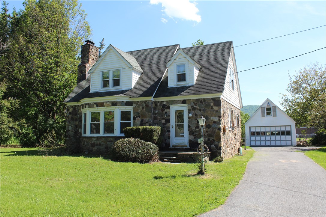 55 Spruce Street Roxbury, NY 12474 - Photo 4 of 29