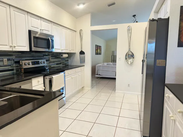 $3,900 | 7759 Great Glen Circle, Delray Beach, FL 33446