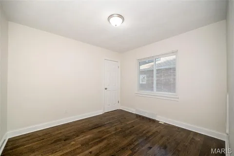 $165,000 | 6758 Kenwood Drive, St. Louis, MO 63121