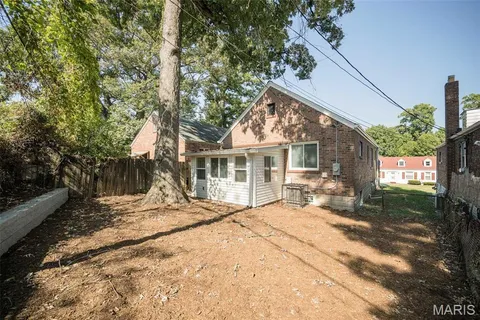 $165,000 | 6758 Kenwood Drive, St. Louis, MO 63121