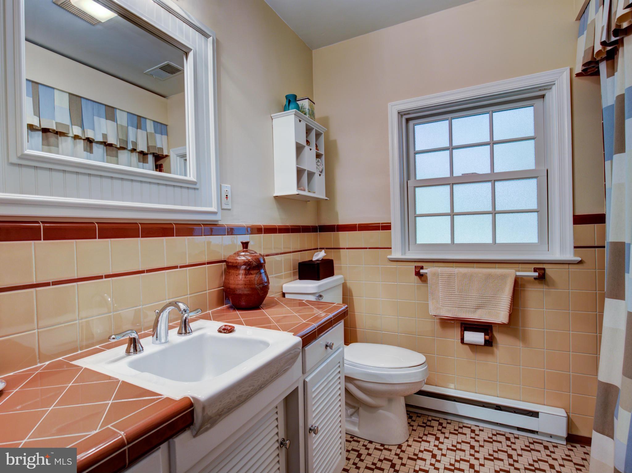 111 Roszel Road Winchester, VA 22601 - Photo 19 of 29 Hallway bathroom