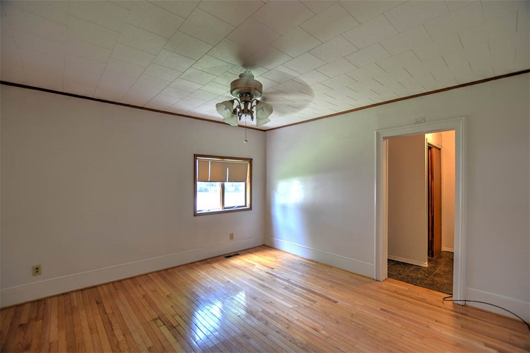 418 West 1st Street Assumption, IL 62510 - Photo 15 of 28