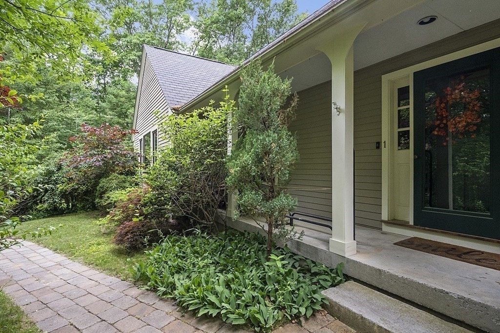 1 Blanchard Road Harvard, MA 01451 - Photo 3 of 40