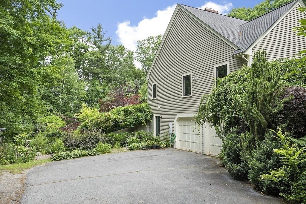 1 Blanchard Road Harvard, MA 01451 - Photo 4 of 40