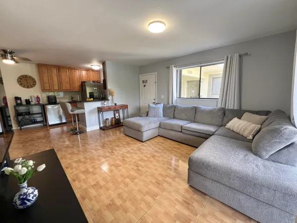 $2,200 | 588 Trace Circle, Unit 203, Deerfield Beach, FL 33441