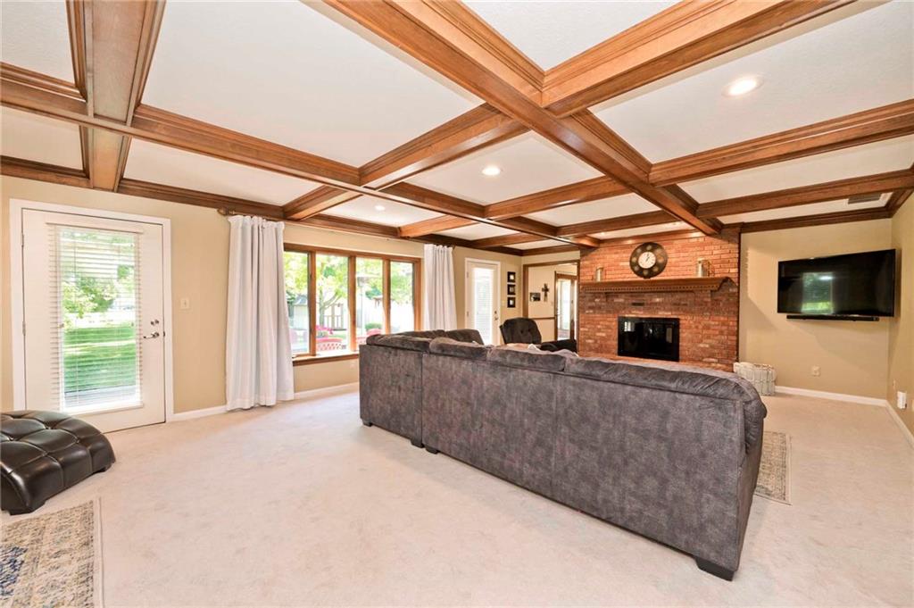 1617 Iron Liege Road Indianapolis, IN 46217 - Photo 7 of 29 Gallery Image 7