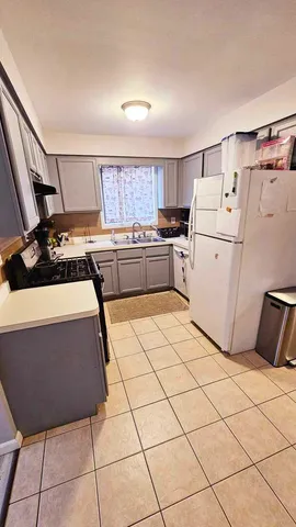 $850,000 | 15700 Reynolds Lane, Oak Forest, IL 60452