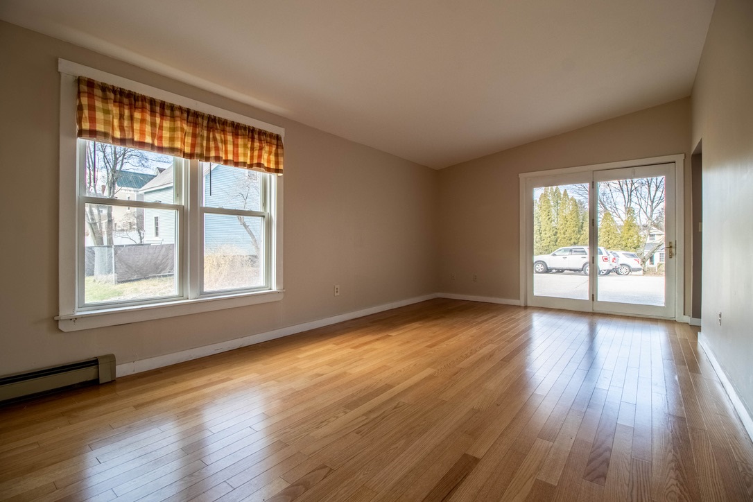 46 Church Street, Unit D Rochester, NH 03839 - Photo 5 of 17